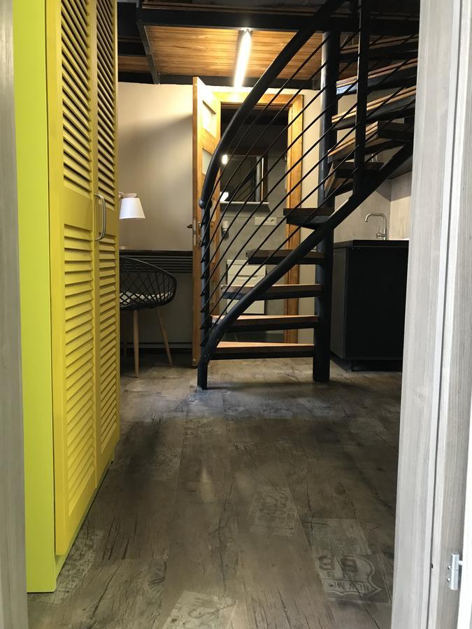 Отель Mezzanine 2*