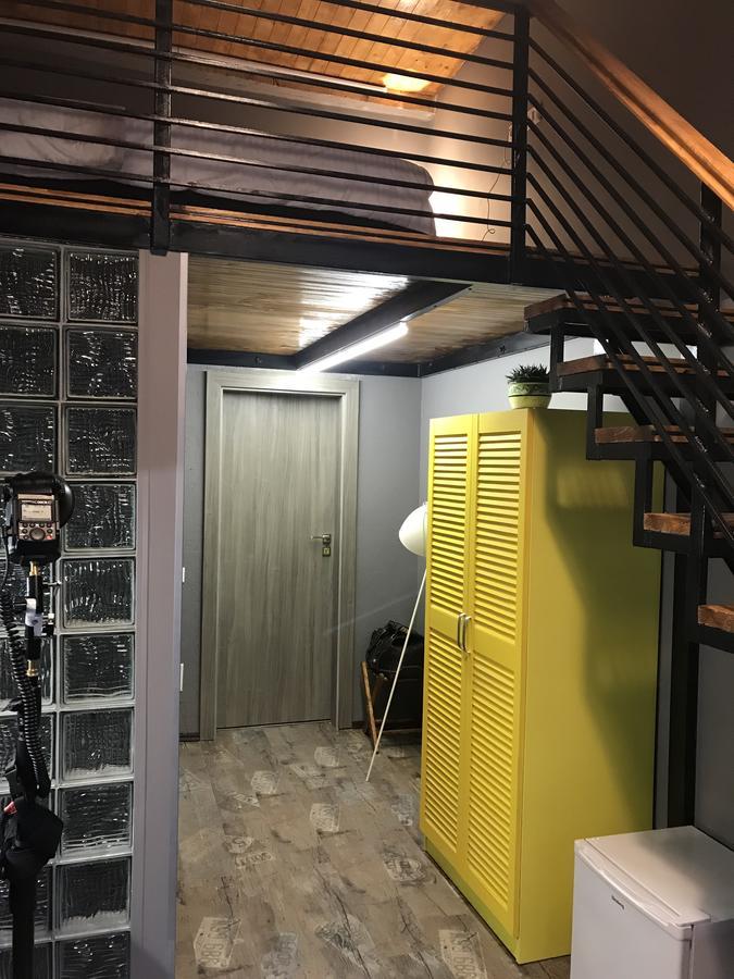 Отель Mezzanine 2*