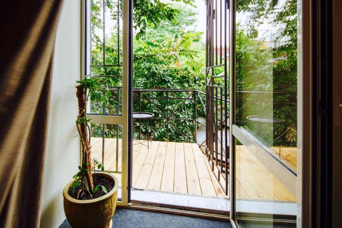 Mezzanine Hotel 2*