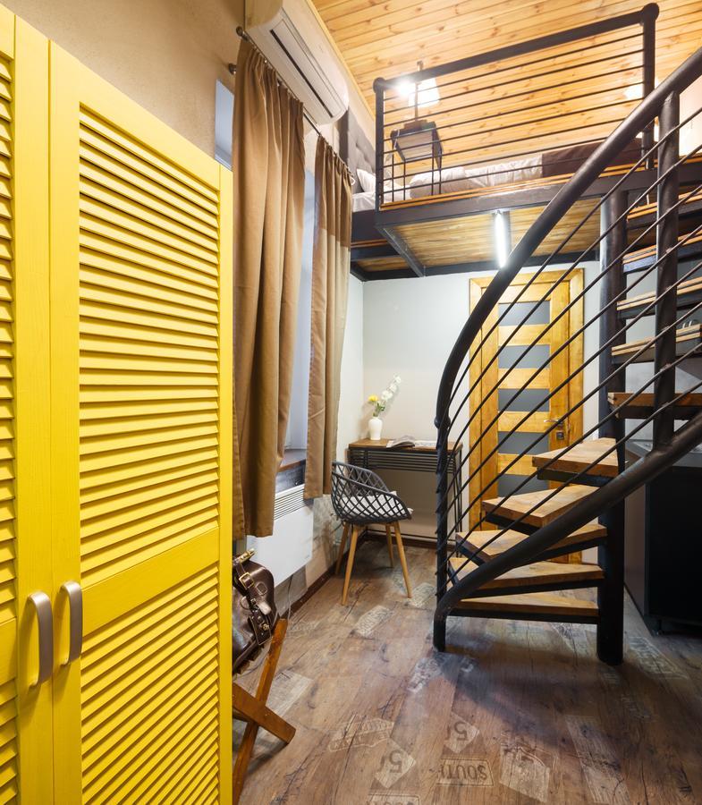 Hotel Mezzanine 2*